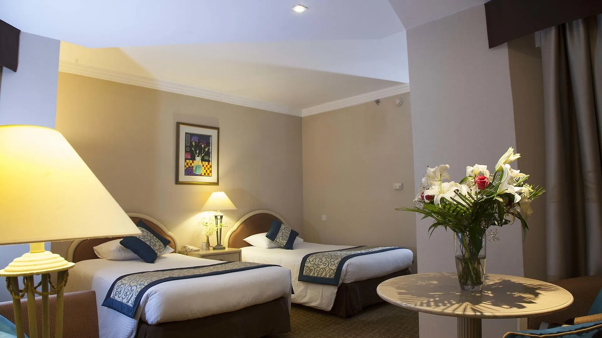 אבו דאבי Novel Hotel City Center