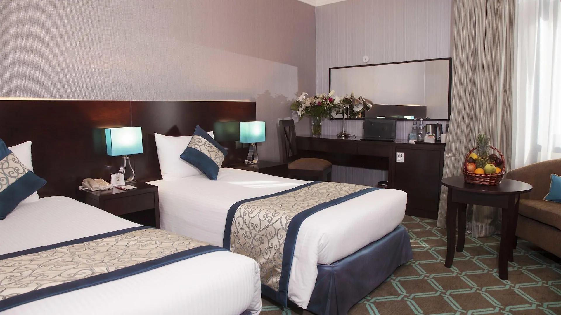 אבו דאבי Novel Hotel City Center 4*, אבו דאבי