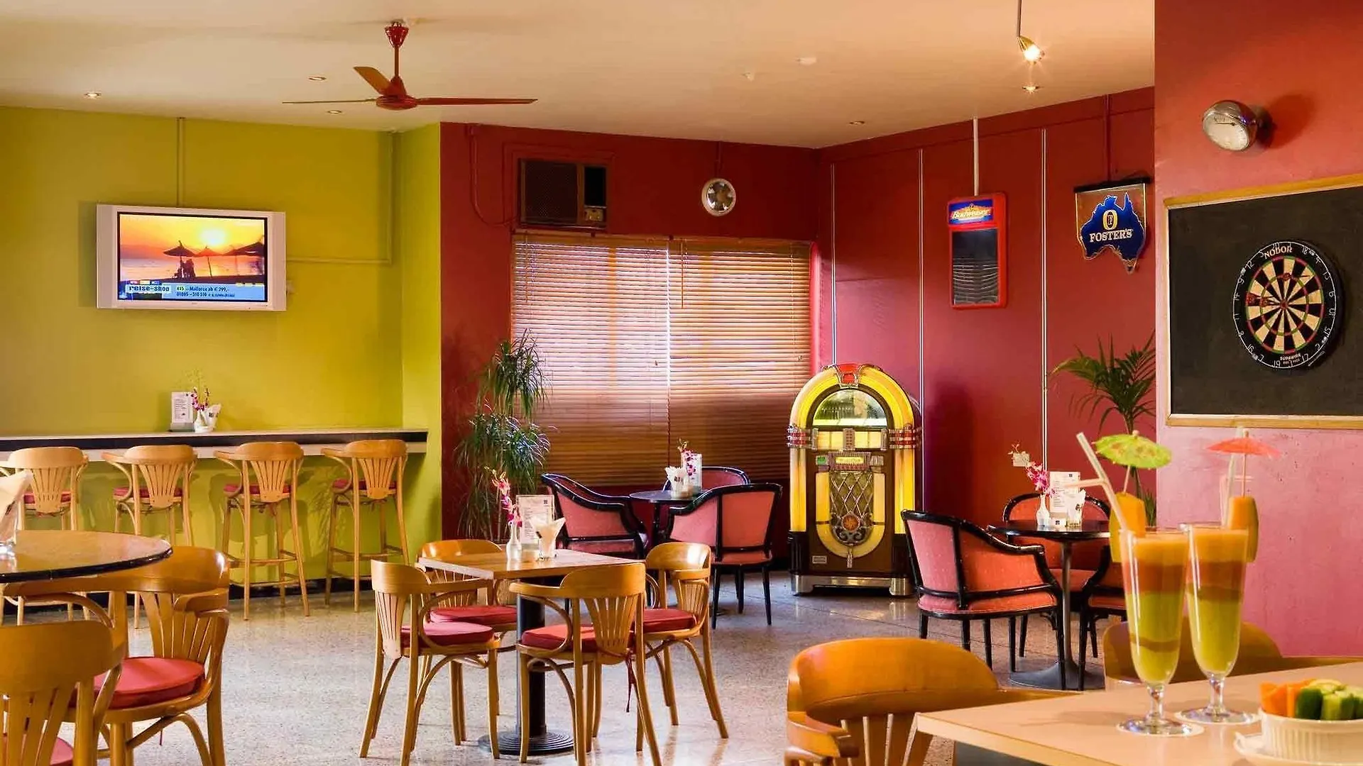 אבו דאבי Novel Hotel City Center 4*, אבו דאבי איחוד האמירויות הערביות
