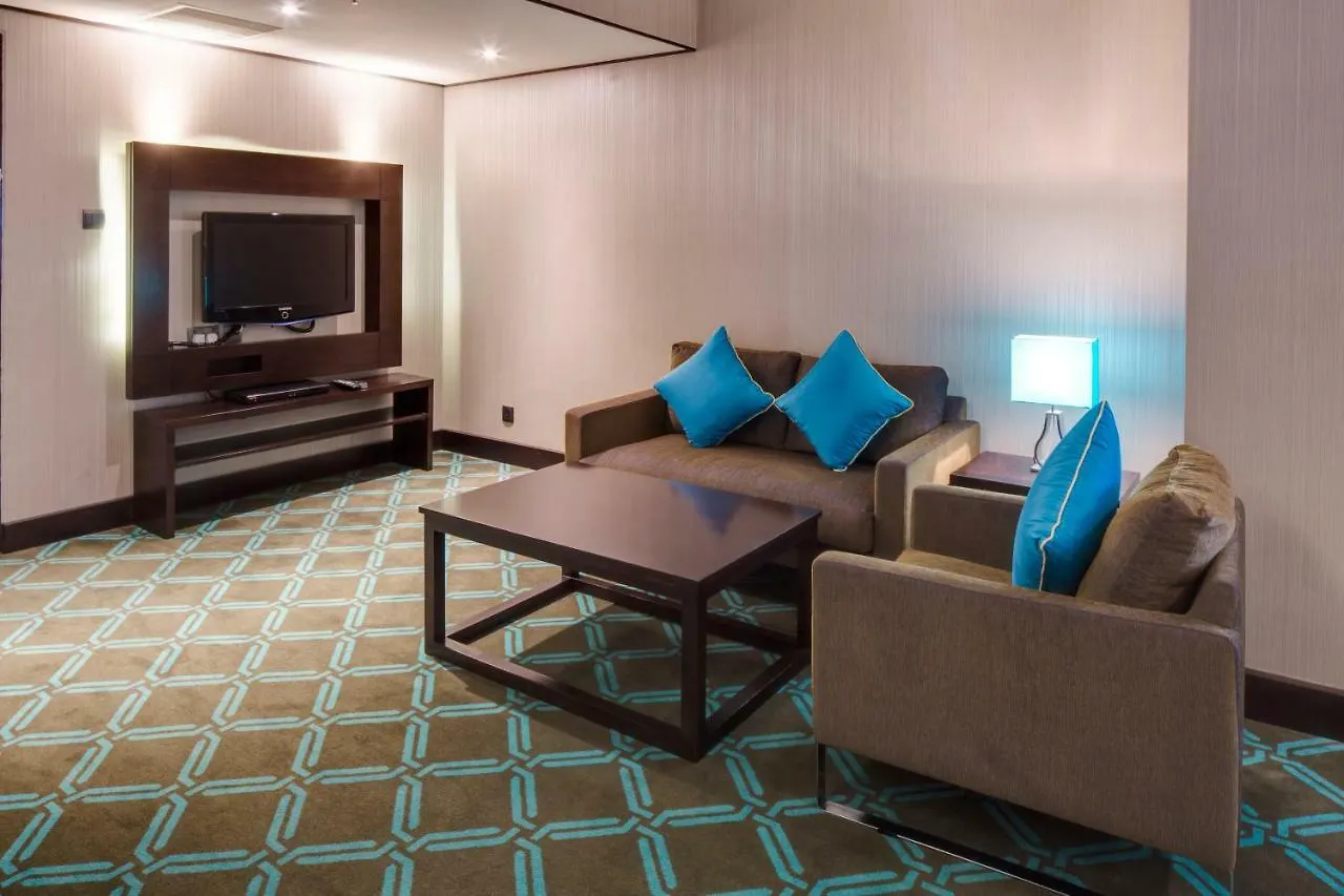 Novel Hotel City Center Abu Dabi 4*,