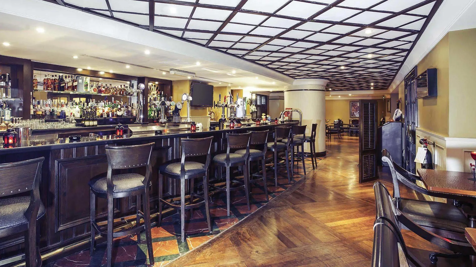 אבו דאבי Novel Hotel City Center